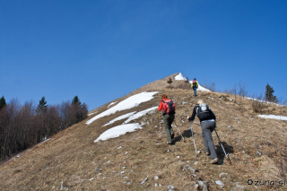 Po grebenu proti Mali Golici