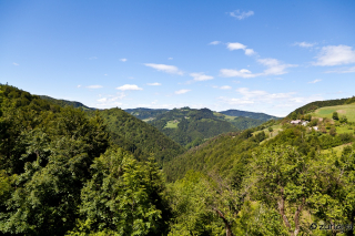 Pogled na okoliške griče