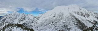 Panoramski pogled iz vrha Srednji vrh