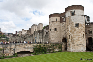 Tower of London iz druge strani