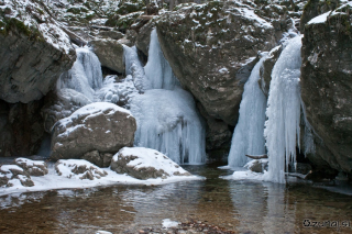 Zamrznjeni slapovi