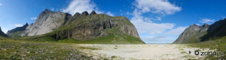 Panoramski pogled na dolino Horseid